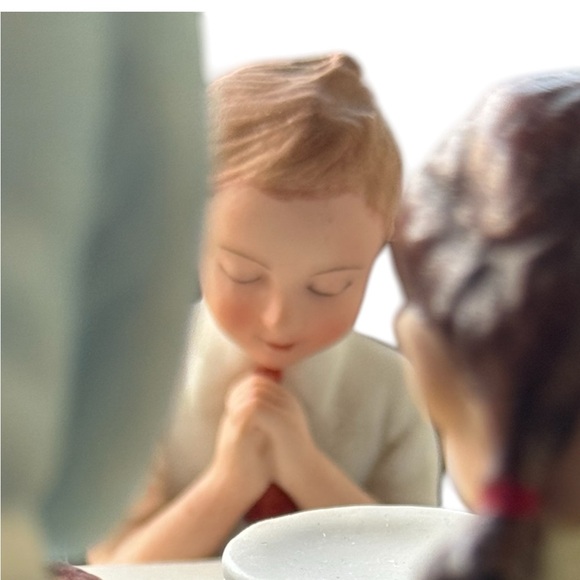 Norman Rockwell "Giving Thanks" Porcelain Figurine Thanksgiving Theme: AUTHENTIC - Picture 8 of 9